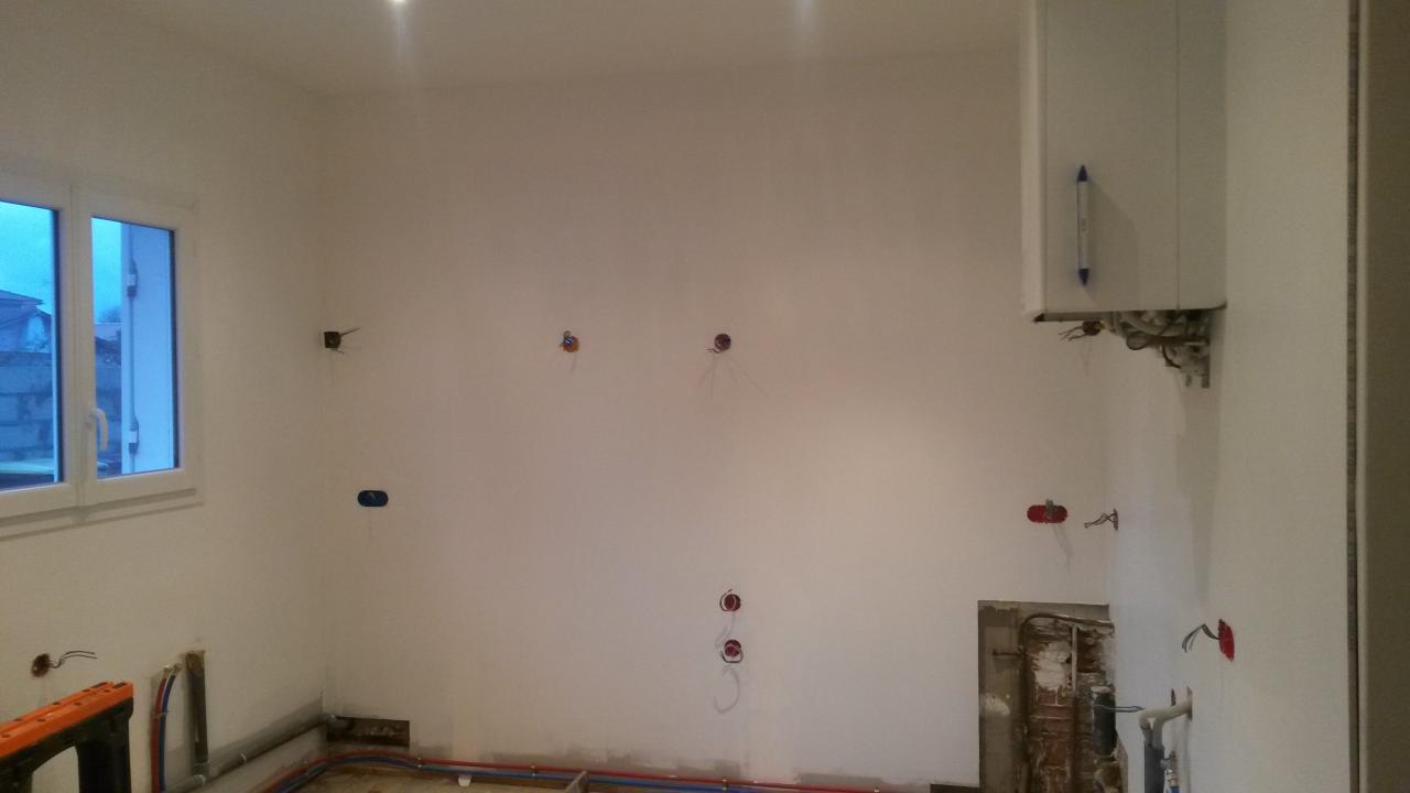 Réalisation de la peinture des murs et plafond